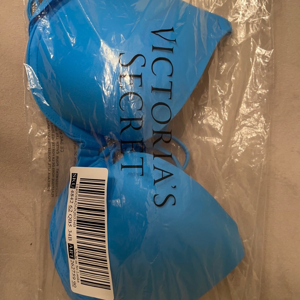 New with Tags!  Victoria’s Secret bra!